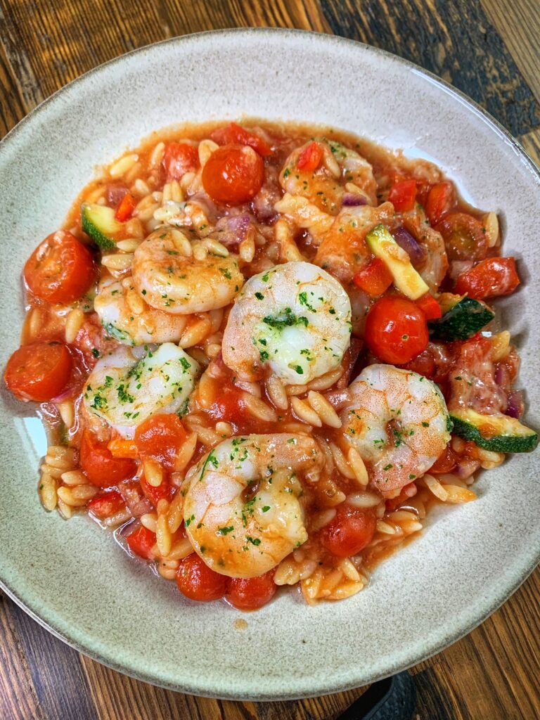 Baked orzo pasta with Prawns and Passata