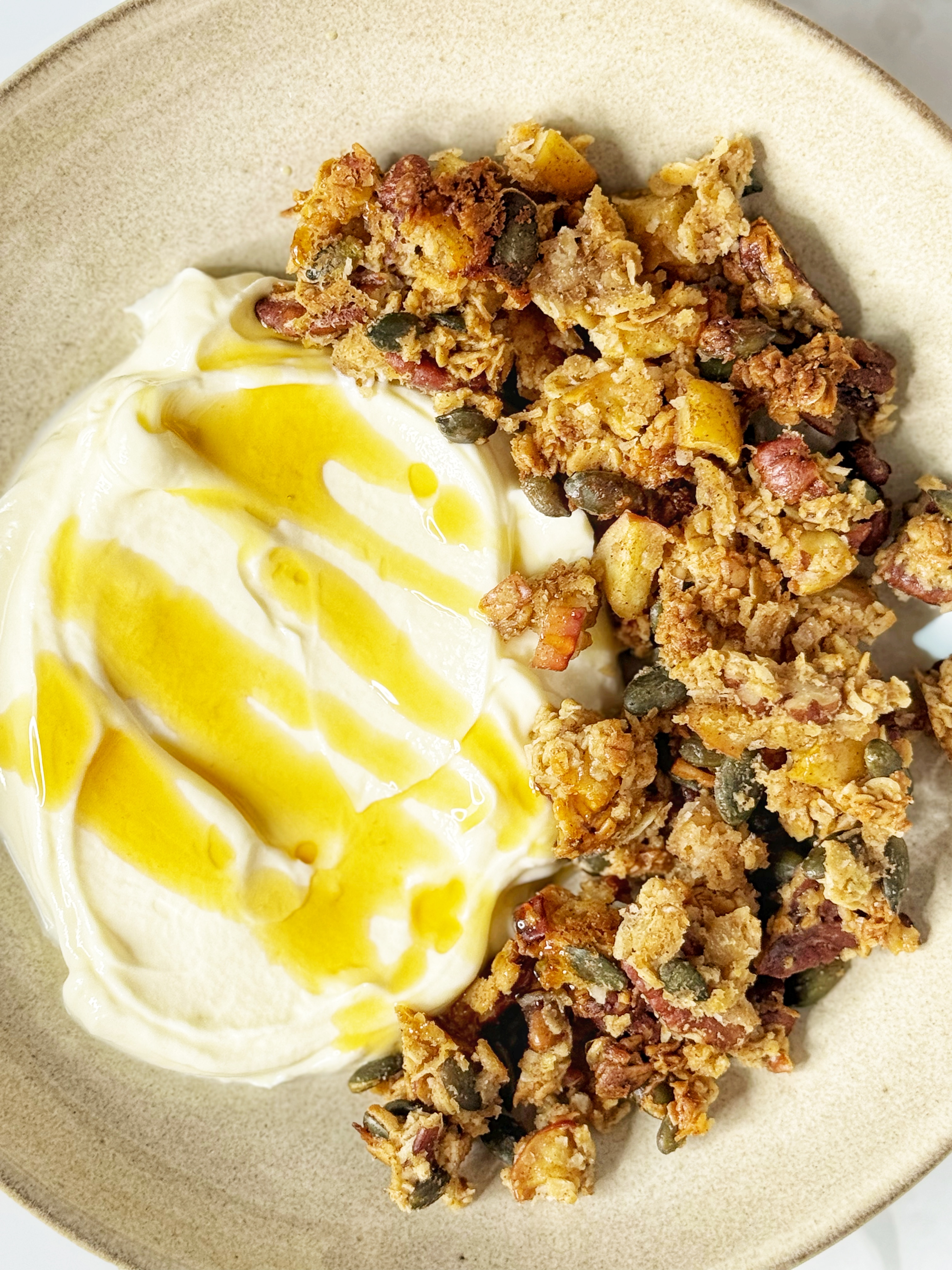 Apple Cinnamon Granola