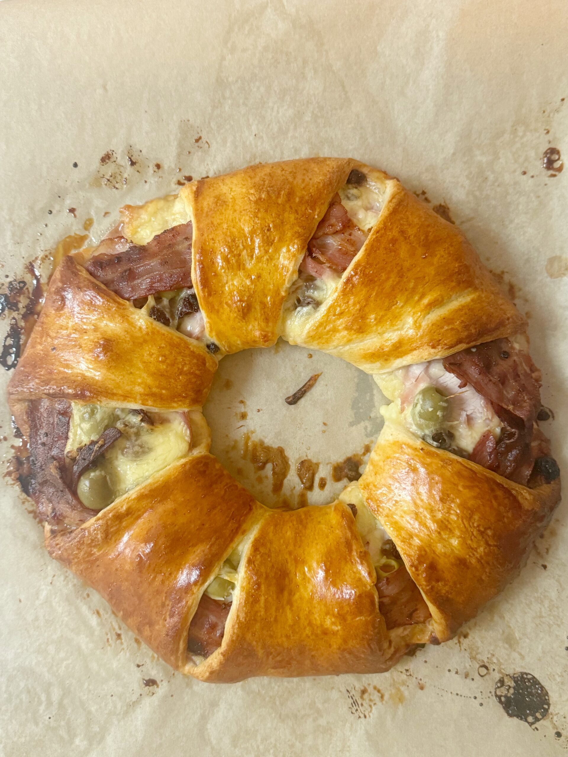 Venezuelan Ham Bread Ring