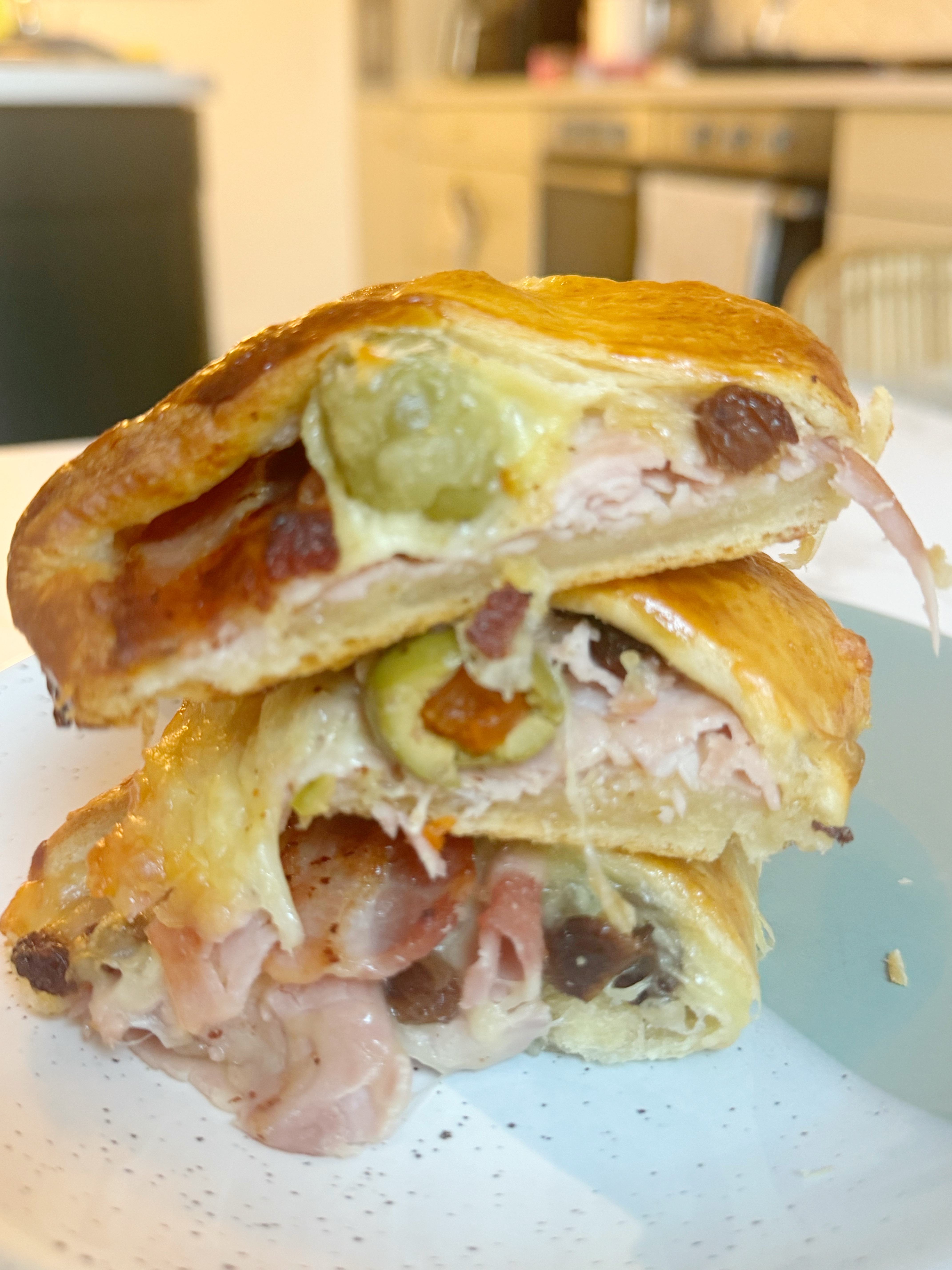 Venezuelan Ham Bread Ring